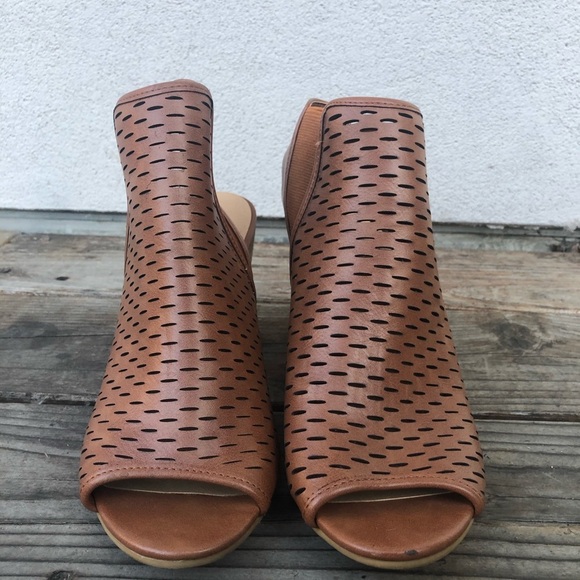 Charlotte Russe Brown Cut Out Heel Bootie - Picture 2 of 4